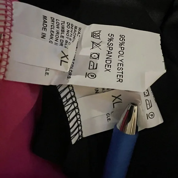 Stylish Black and Pink Pleated Mini Skirt Set - Picture 4 of 5